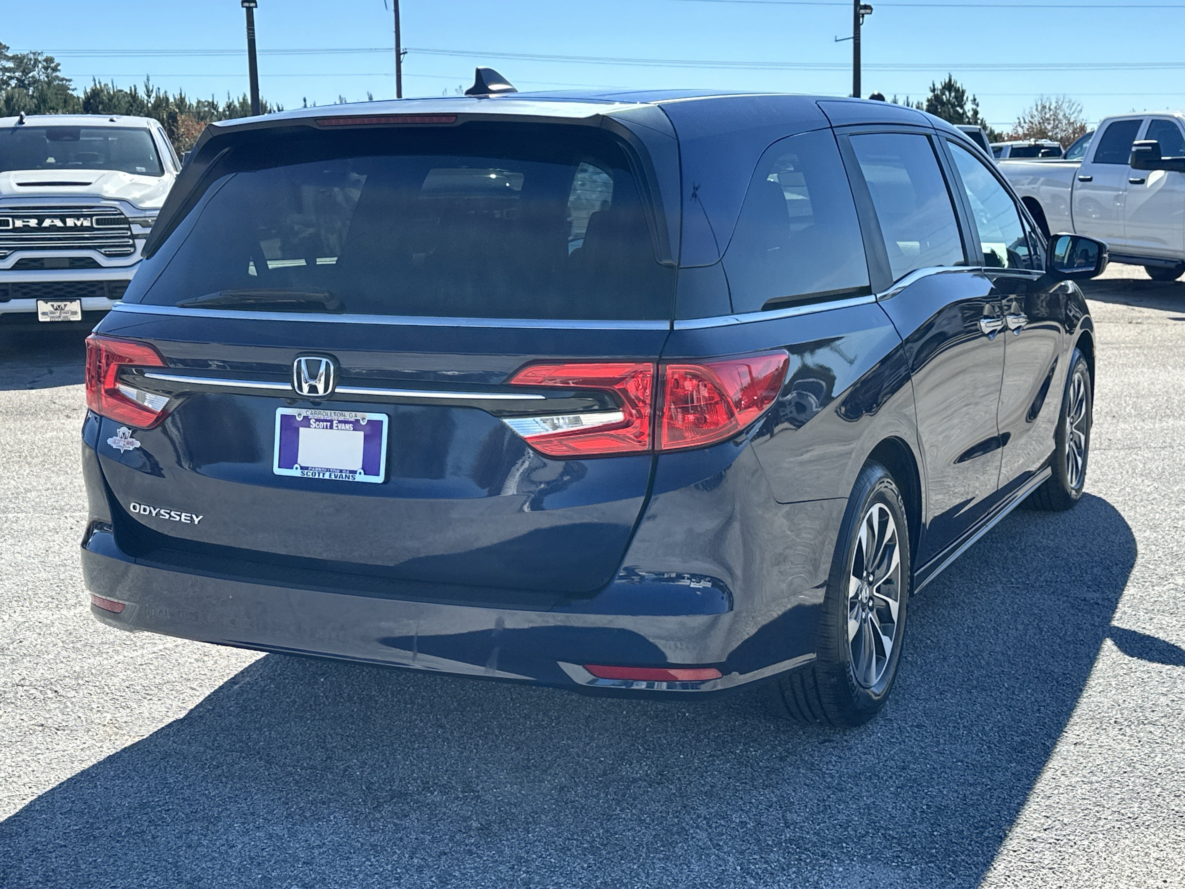 2024 Honda Odyssey EX-L - Photo 8