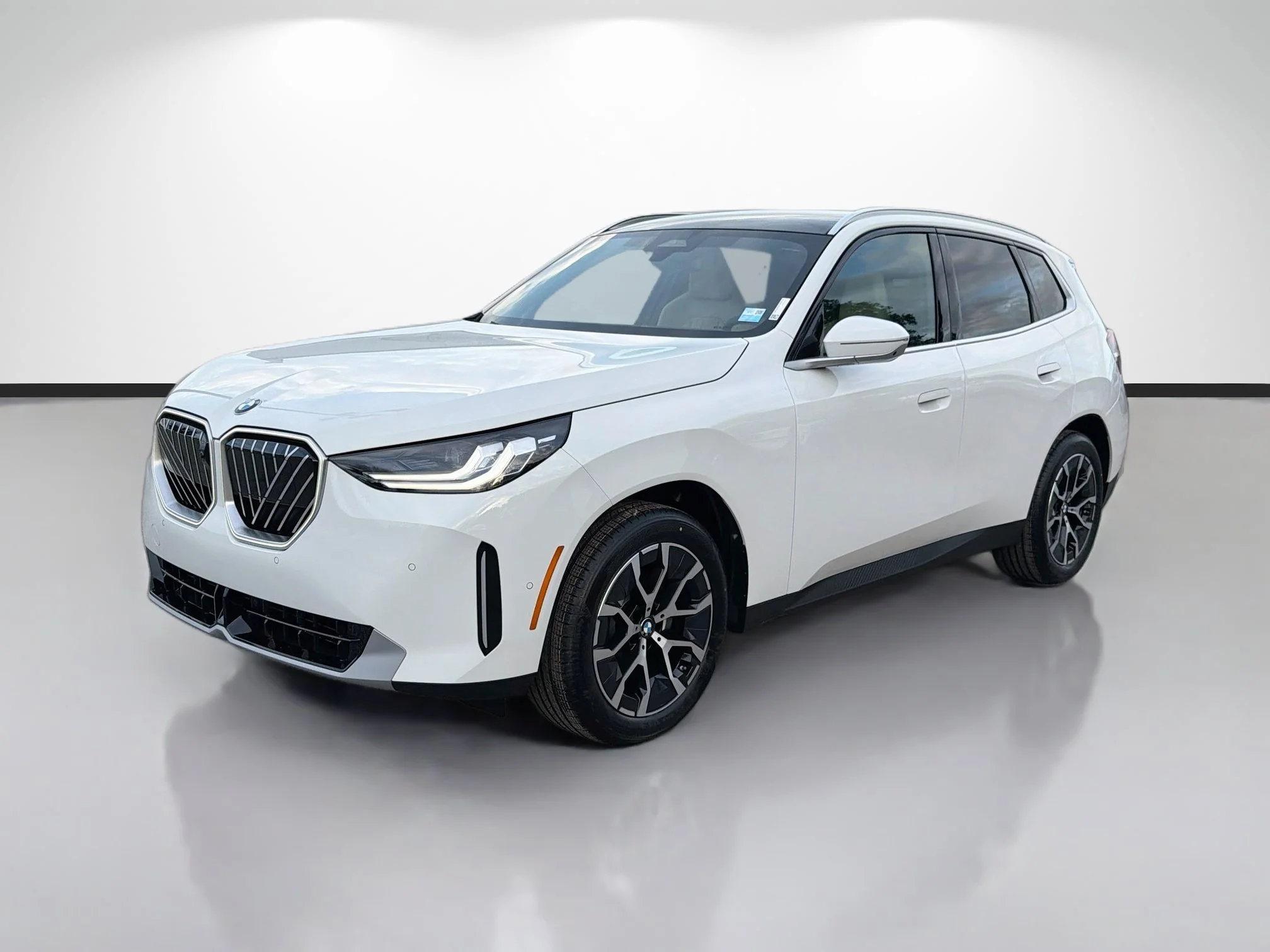 New 2026 Alpine White BMW 30 xDrive image 7