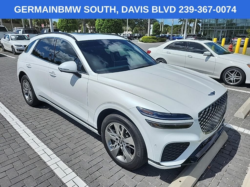 Used 2022 White Genesis 3.5T Sport image 8