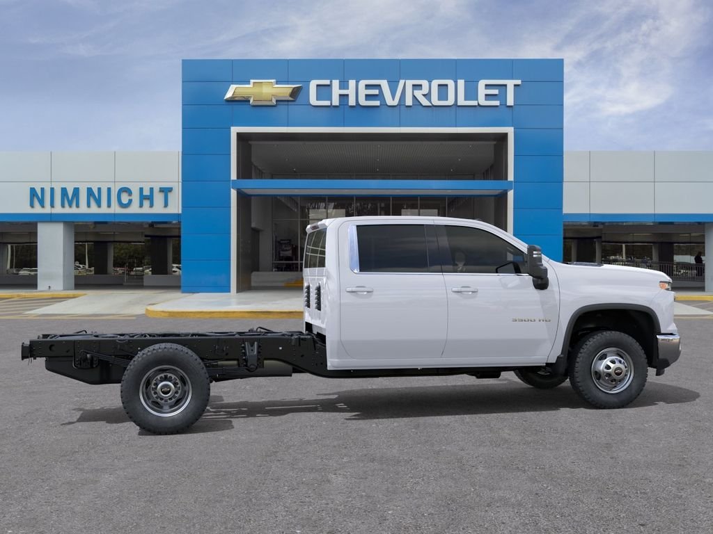 New 2026 Summit White Chevrolet Work Truck image 5