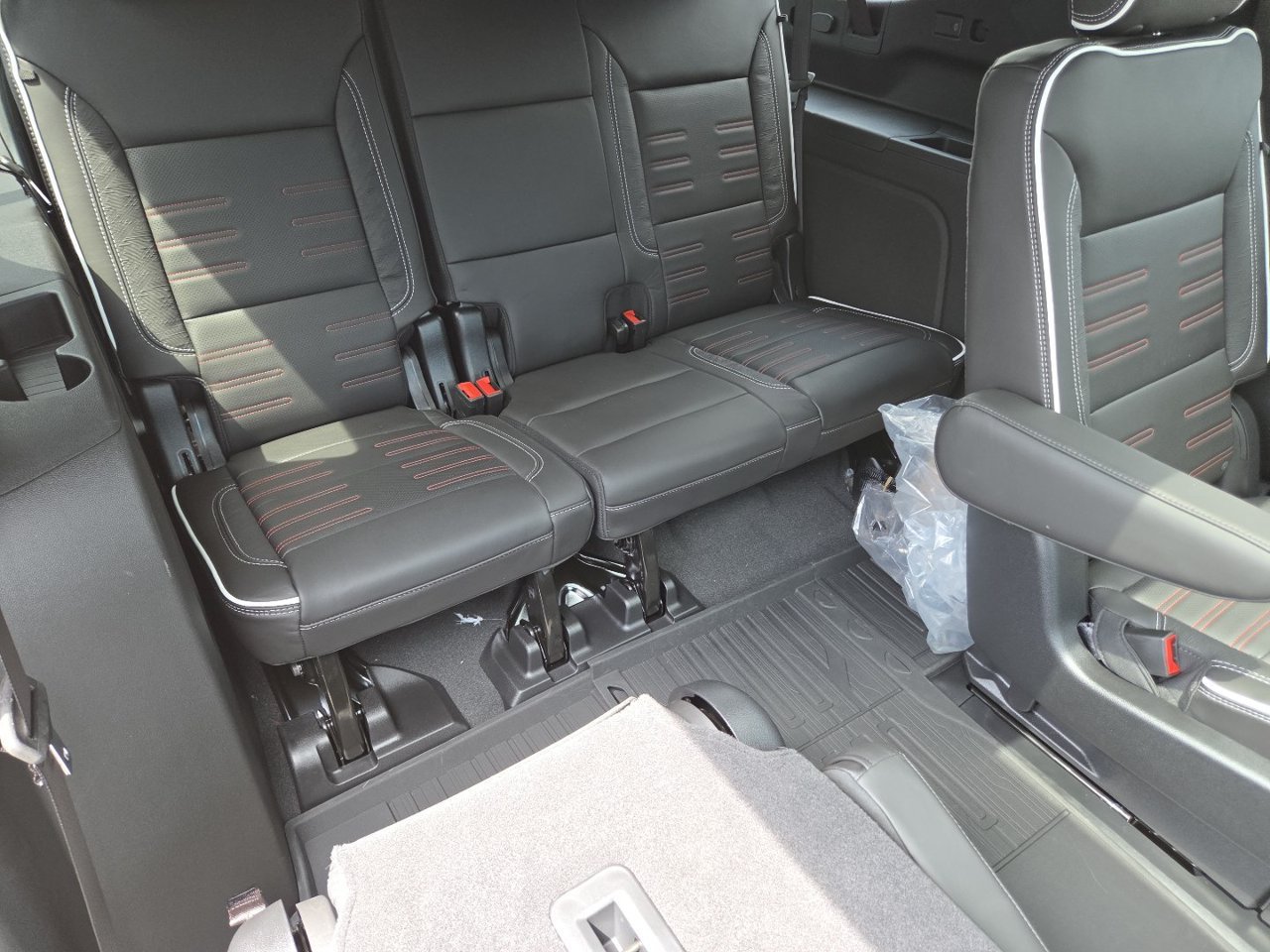 2026 GMC Yukon XL AT4 Ultimate - Photo 27