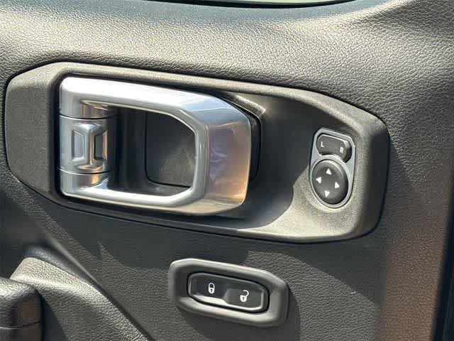 2022 Jeep Wrangler Unlimited Rubicon - Photo 20