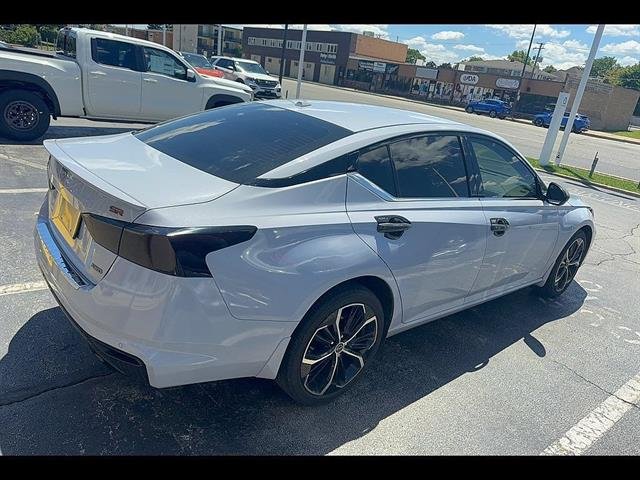 Used 2023 Gun Metallic Nissan 2.5 SR image 3