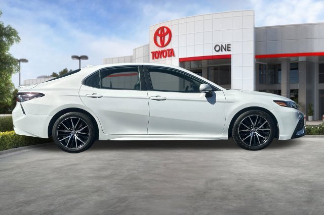 Used 2024 White Toyota SE image 3