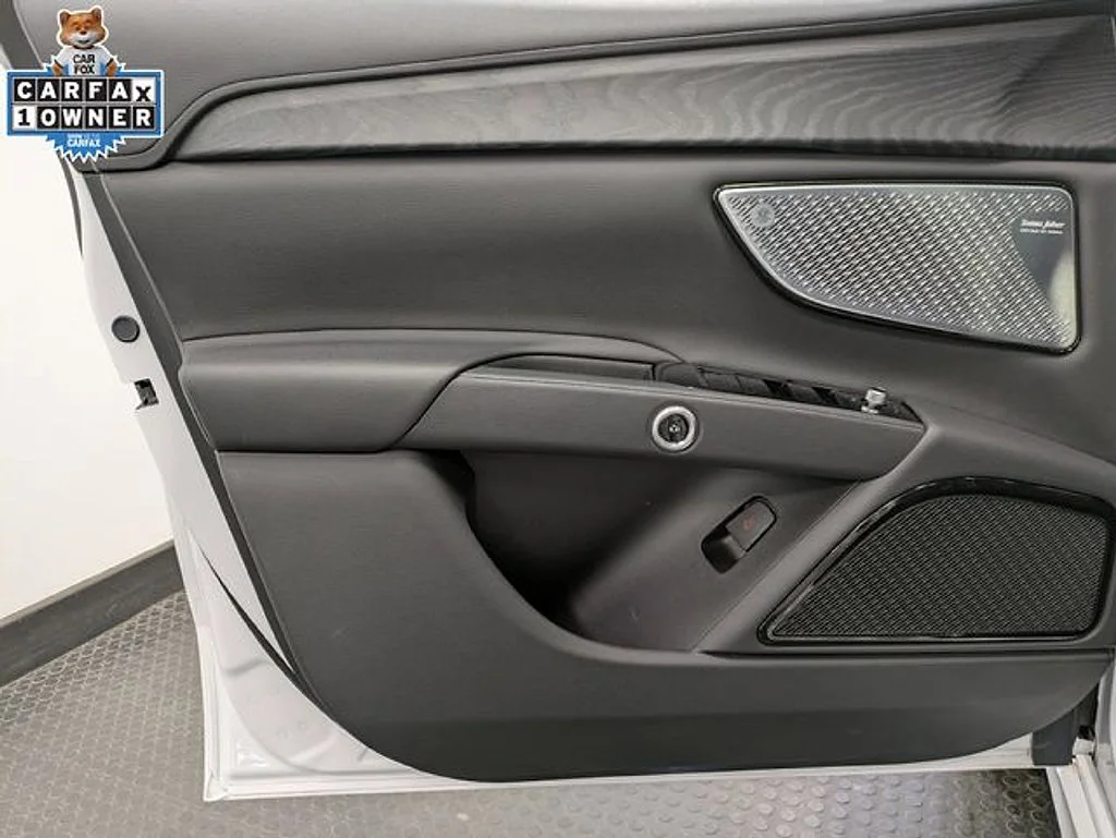 Used 2023  Maserati Modena image 8