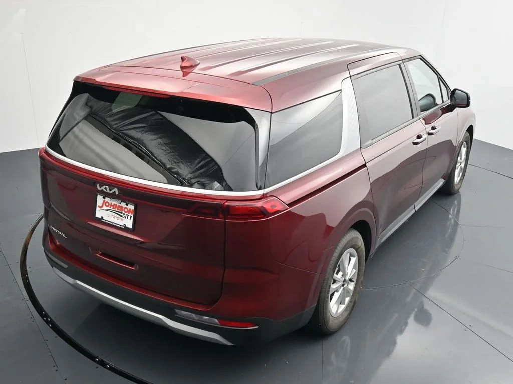 Used 2024 Red Kia LX image 32