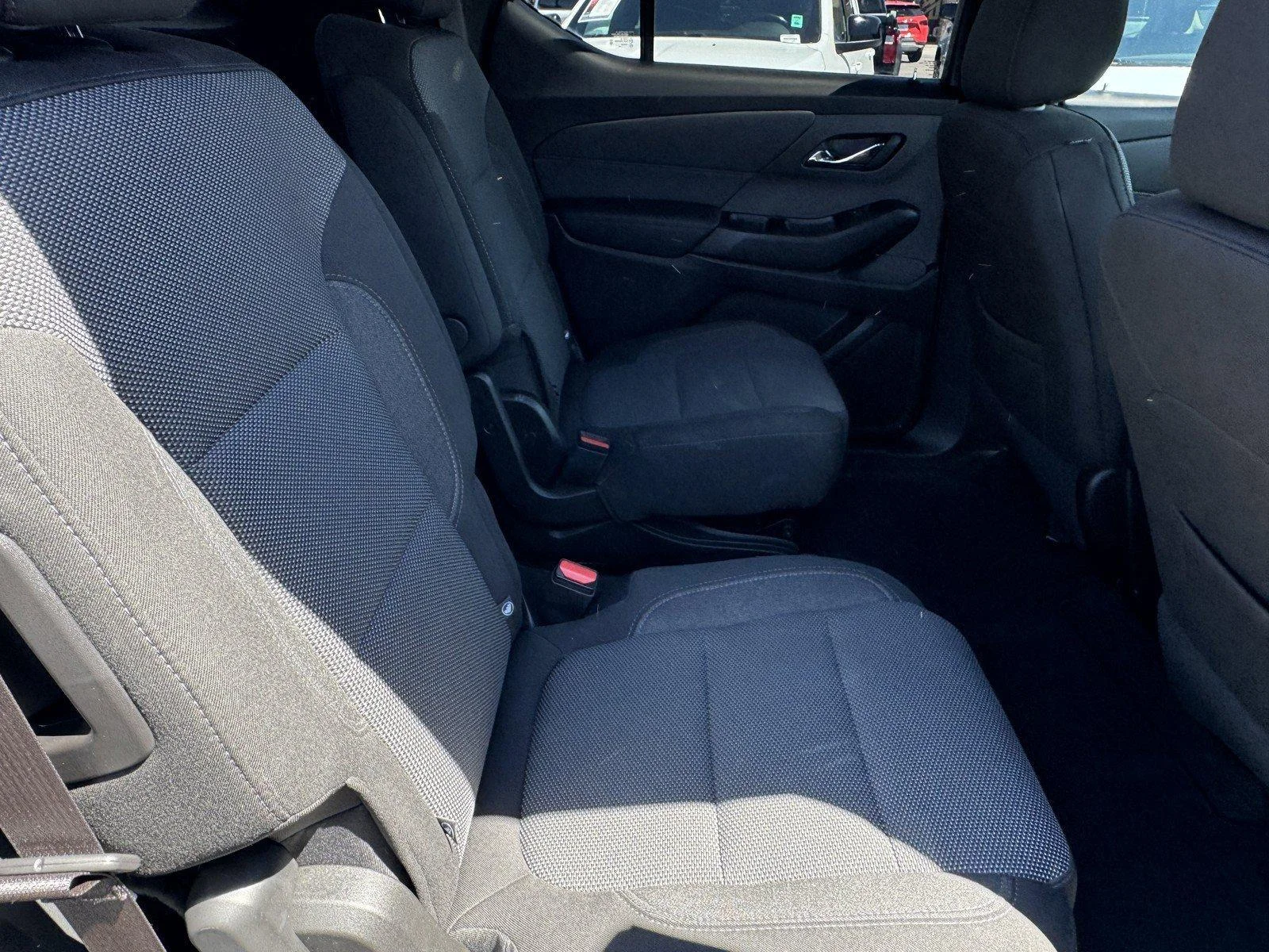 Used 2023 SUMMIT WHITE Chevrolet LT Cloth image 10