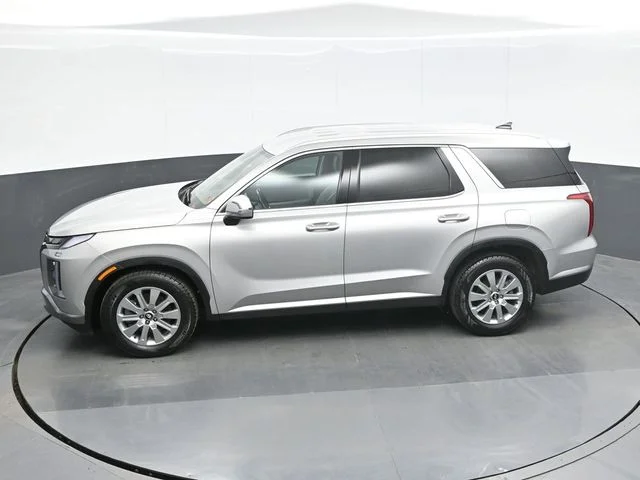 Used 2024 Silver Hyundai SEL image 12