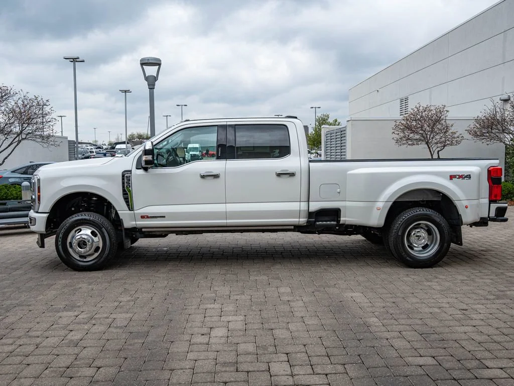 Used 2024 Star White Metallic Tri-Coat Ford Limited image 8