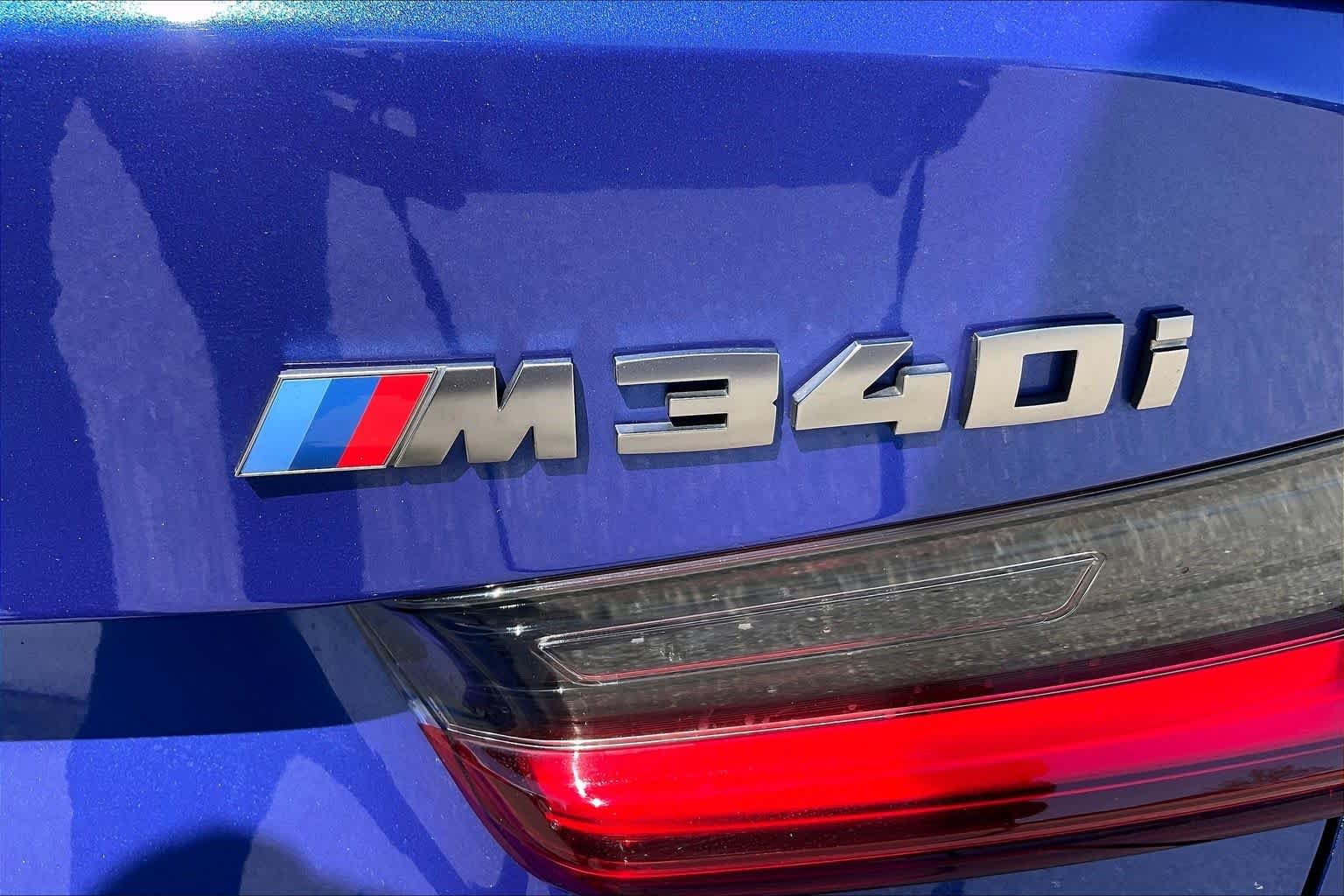 Used 2022 Portimao Blue Metallic BMW M340i xDrive image 9