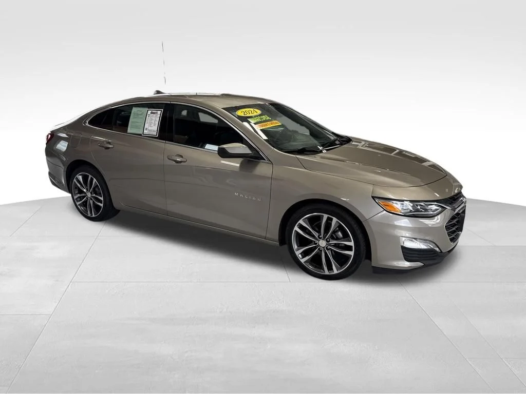 Used 2024 Gray Chevrolet LT image 7