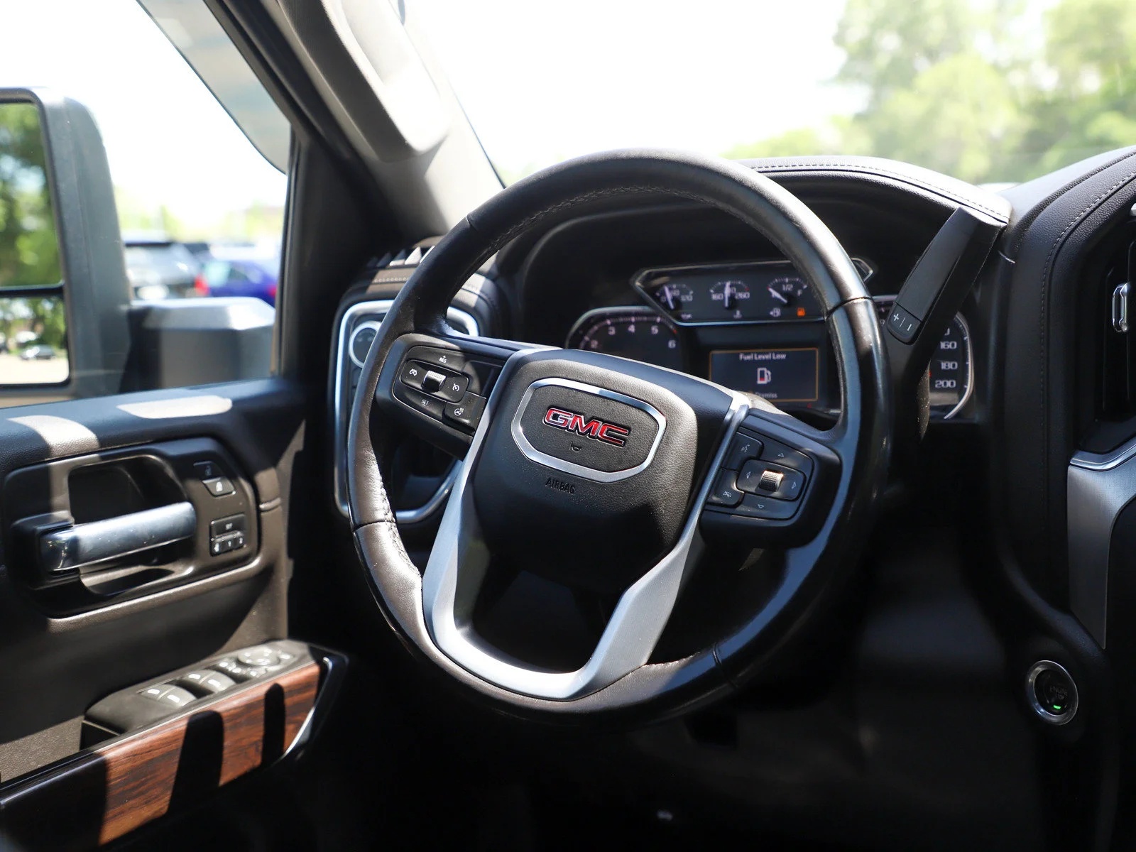 Used 2022 Summit White GMC SLT image 16