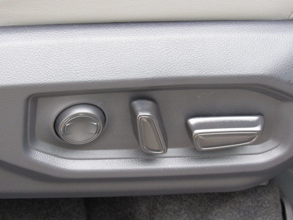 2026 Toyota Tundra SR5 - Photo 25