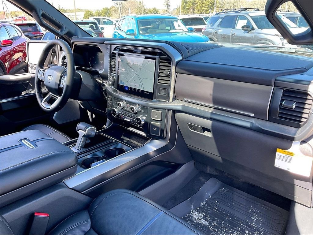 New 2025 Agate Black Metallic Ford Platinum image 10