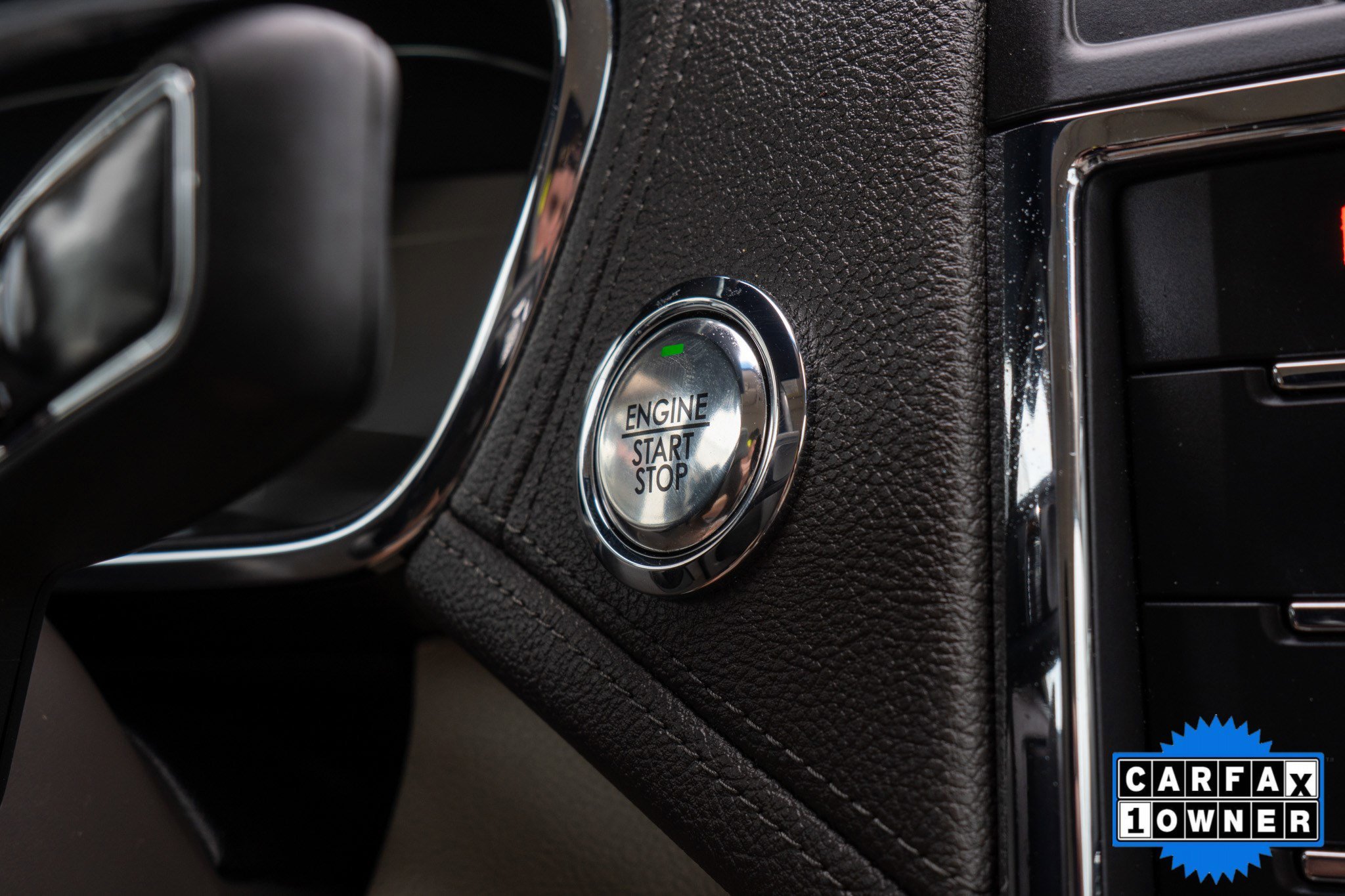 Used 2020 White Lincoln Reserve image 25