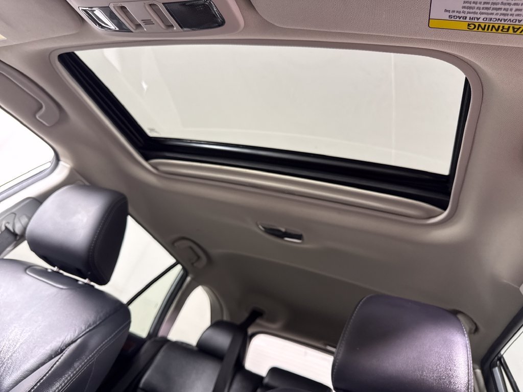 Used 2015 Silver Subaru 3.6R image 22