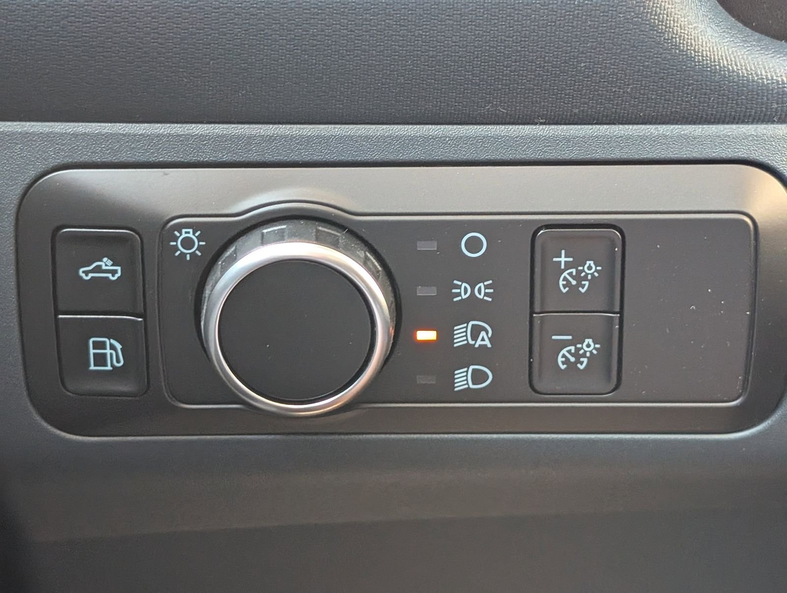 New 2026 Oxford White Ford XLT image 19
