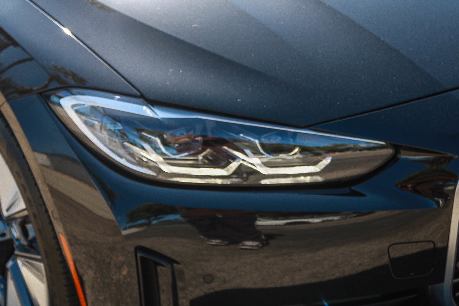 Used 2023 Black Sapphire Metallic BMW eDrive40 image 9