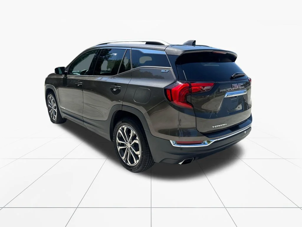 Used 2019 Quartz Metallic GMC SLT image 6