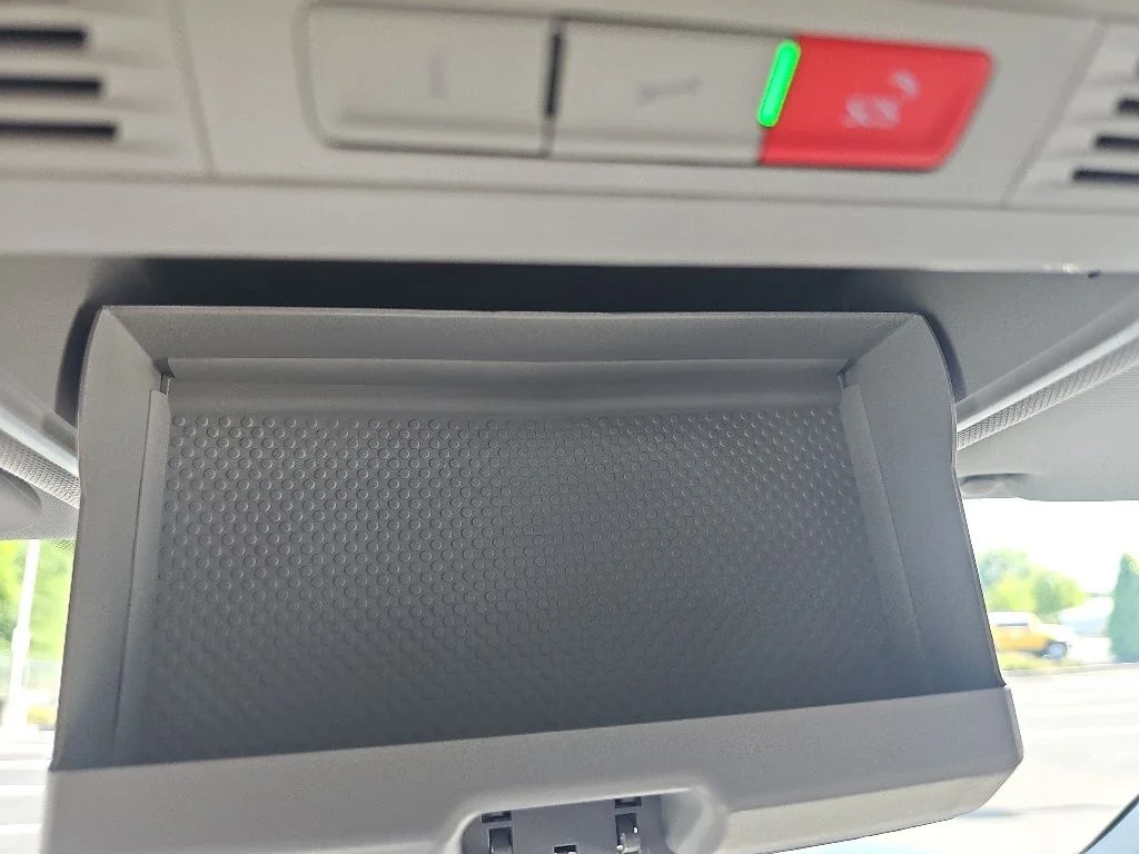 2025 Volkswagen Taos SE - Photo 25