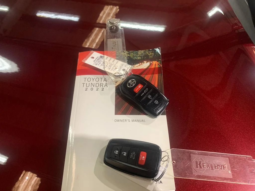 Used 2022 Gray Toyota SR5 image 8