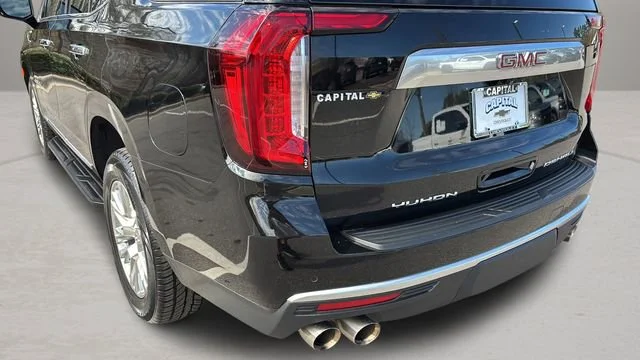 Used 2024 Onyx Black GMC Denali image 35