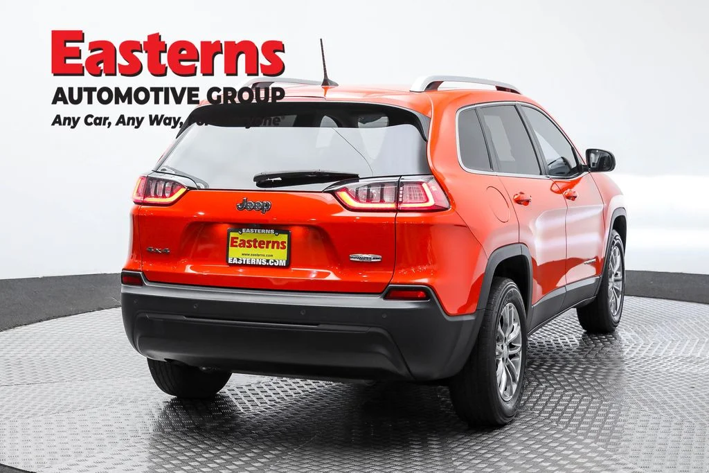 Used 2021 Orange Jeep Latitude Plus image 5