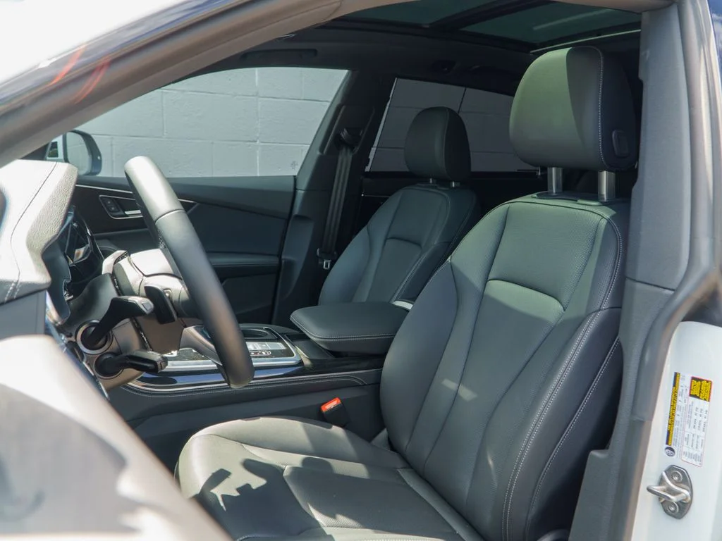 Used 2026 White Audi  image 5