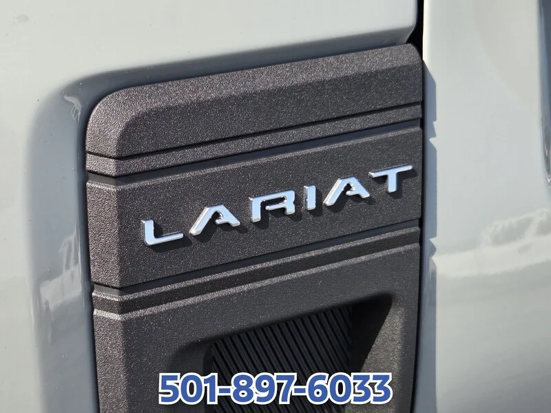 Used 2022 Cactus FORD LARIAT FWD SUPERCREW image 17