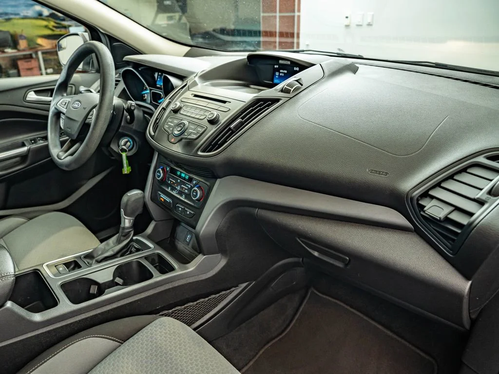 Used 2017 Magnetic Metallic Ford SE image 35