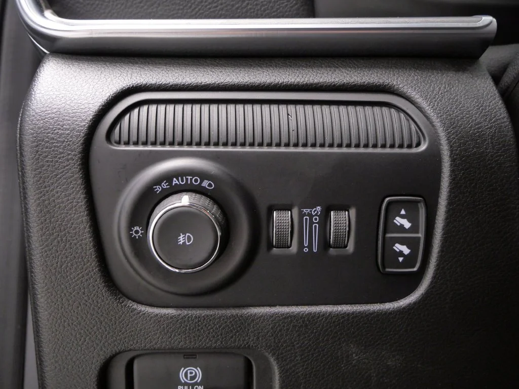 Used 2023 Silver Jeep Series II image 16