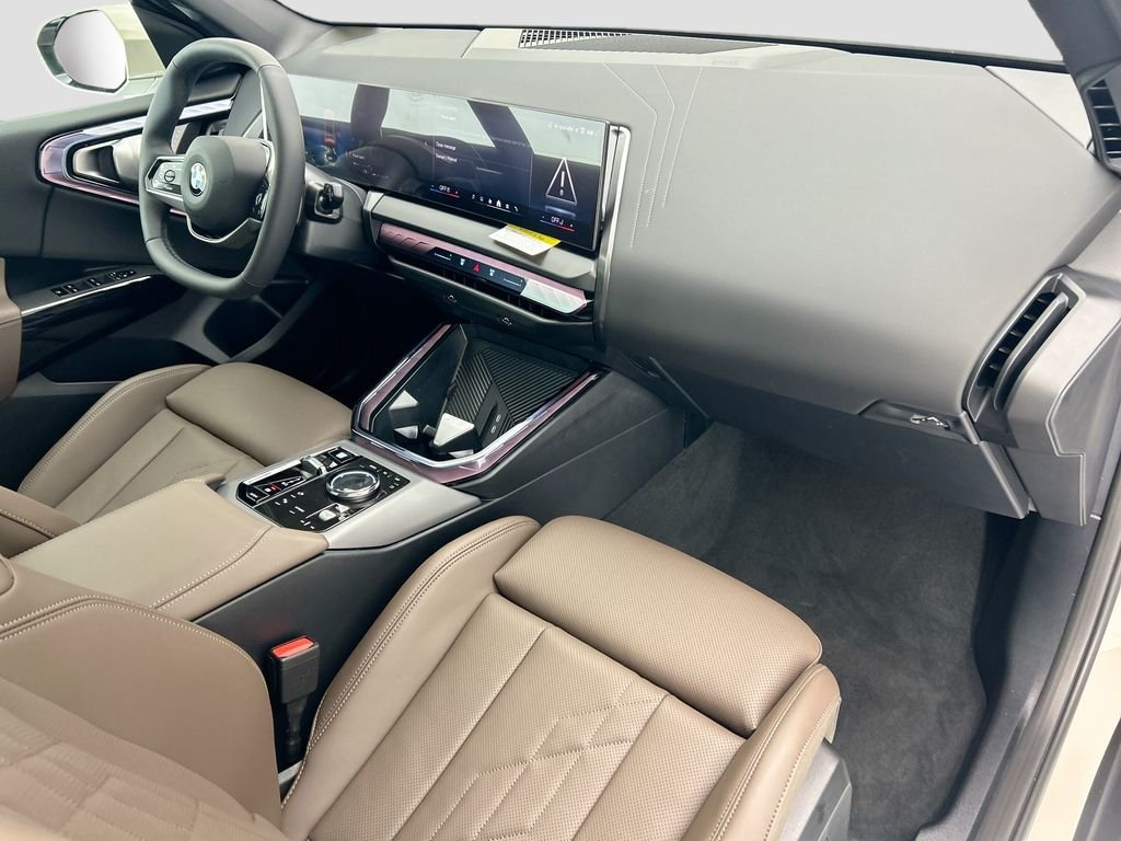 Used 2026 Gray Metallic BMW 30 xDrive image 17