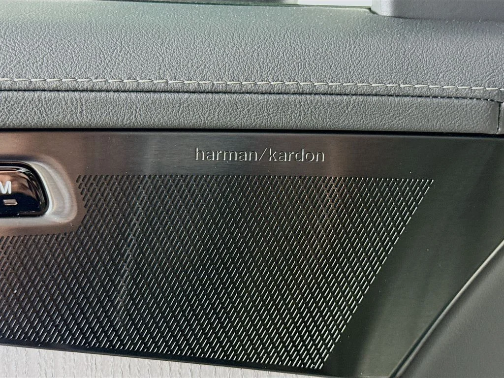 New 2026 Blue Volvo T8 Ultra image 19