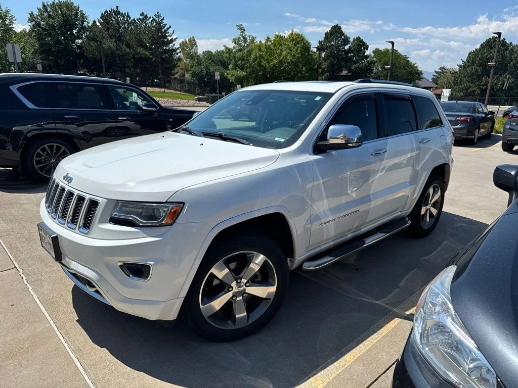 Used 2014 White Jeep Overland image 1
