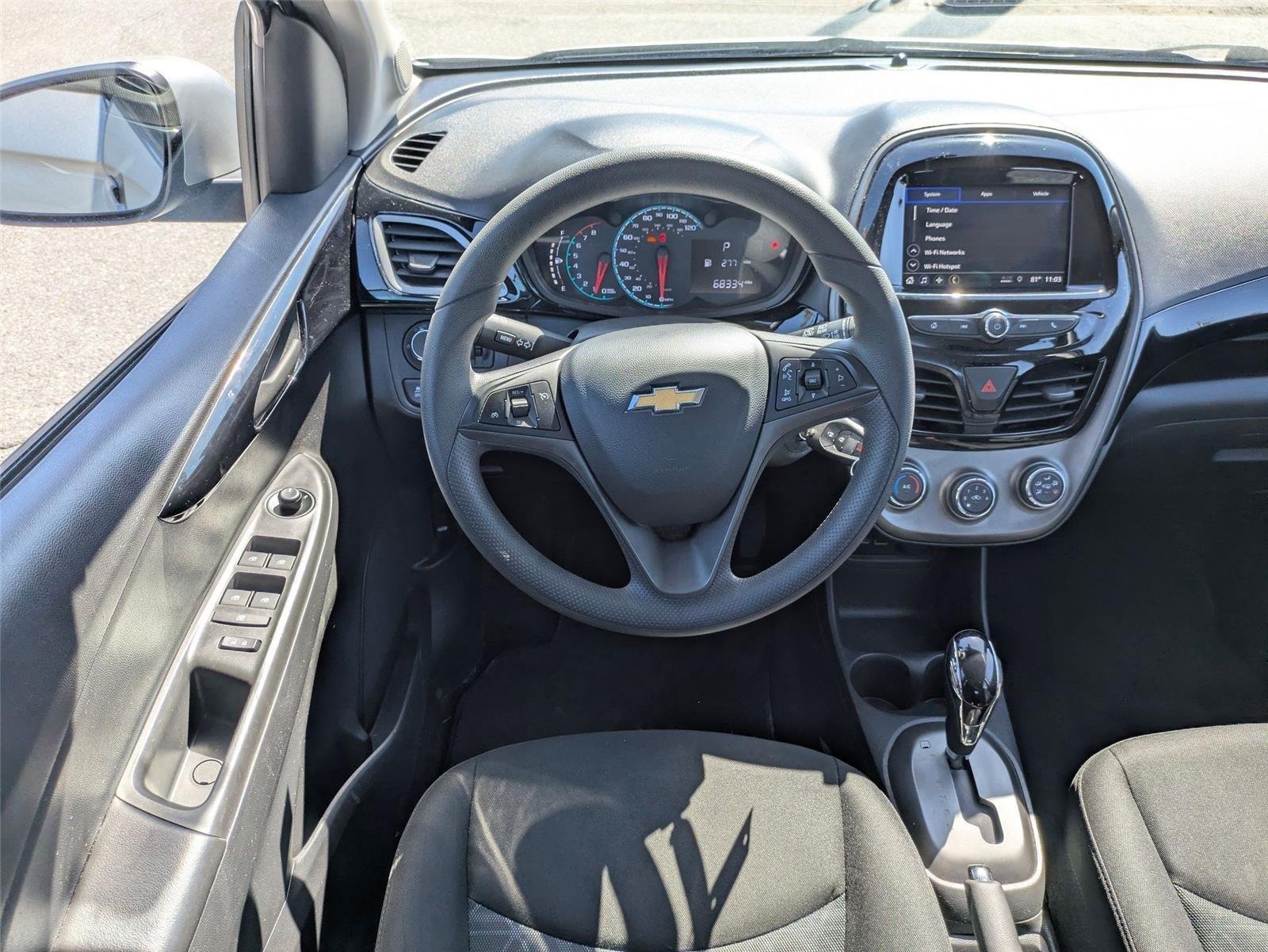 Used 2022 Silver Ice Chevrolet 1LT image 28