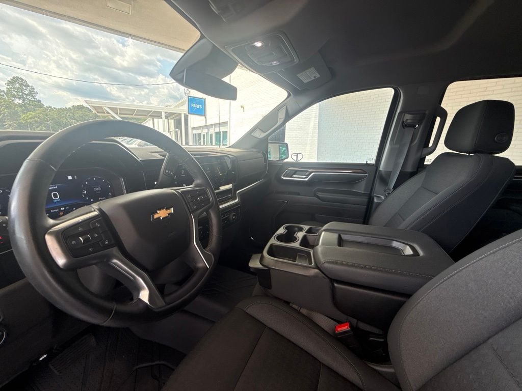 Used 2023 Gray Chevrolet LT image 30