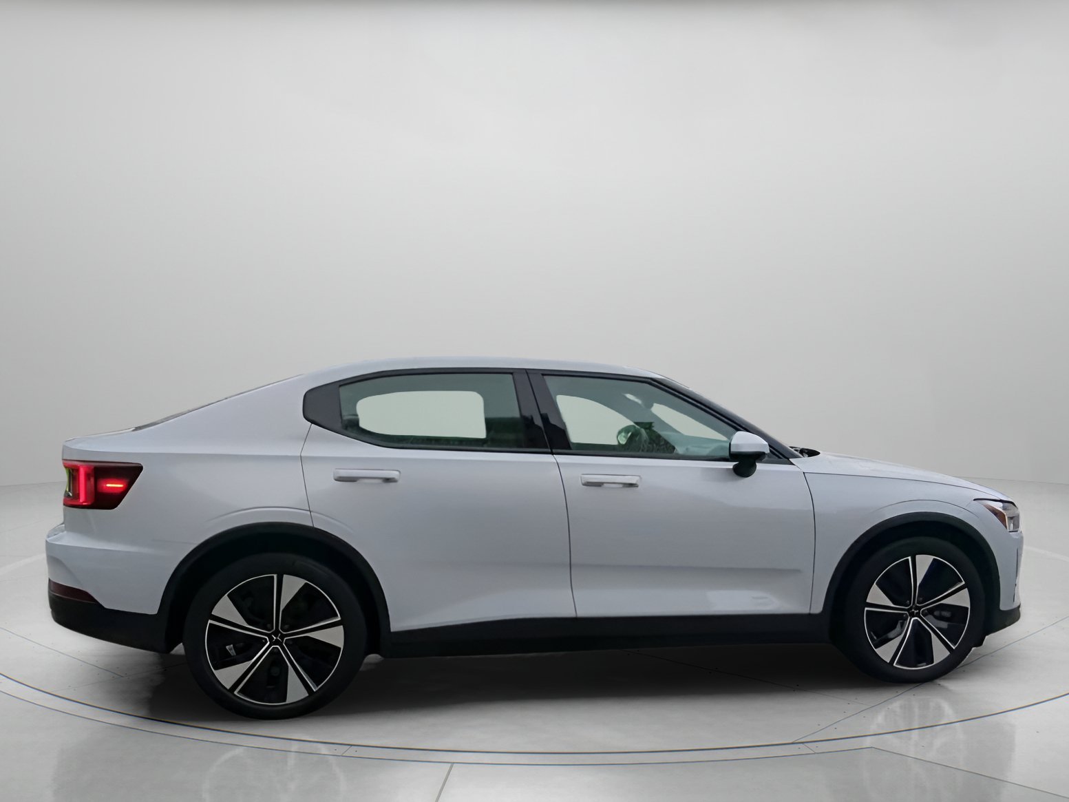 Used 2023 Magnesium Metallic Polestar Long Range Dual Motor image 30