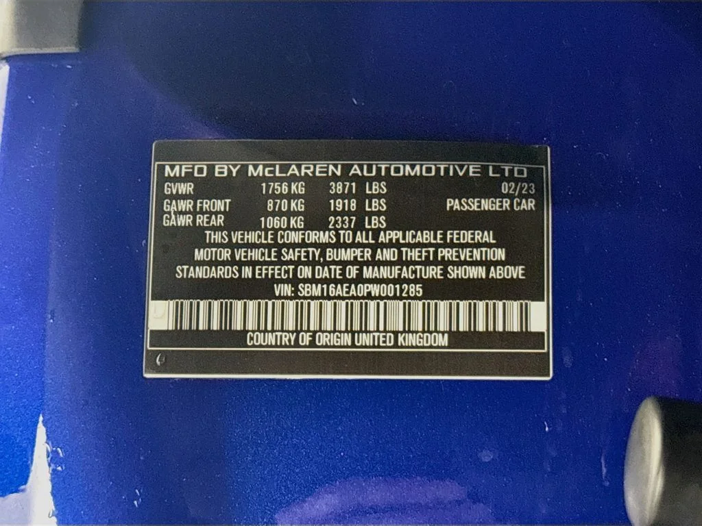 Used 2023 Blue McLaren  image 33