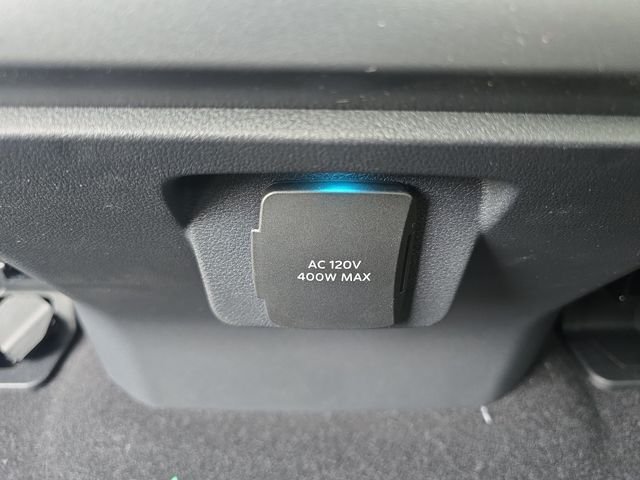 New 2026 Iconic Silver Metallic Ford Lariat® image 61