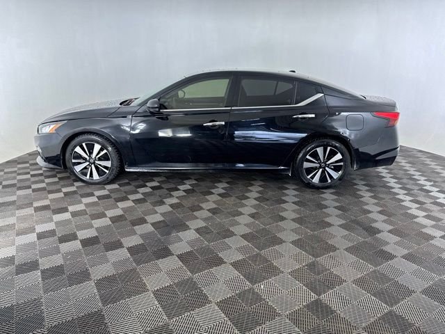 Used 2020 Black Nissan 2.5 SL image 8