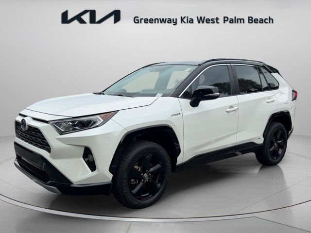 Used 2021 White Toyota XSE image 3