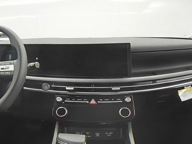 New 2026 Silver Hyundai SEL Plus image 34
