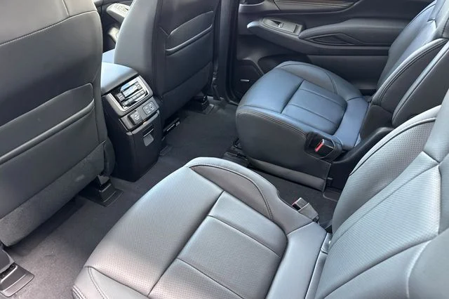 New 2026 SAPPHIRE BLUE PEARL Subaru Onyx Edition Touring 7-Passenger image 9
