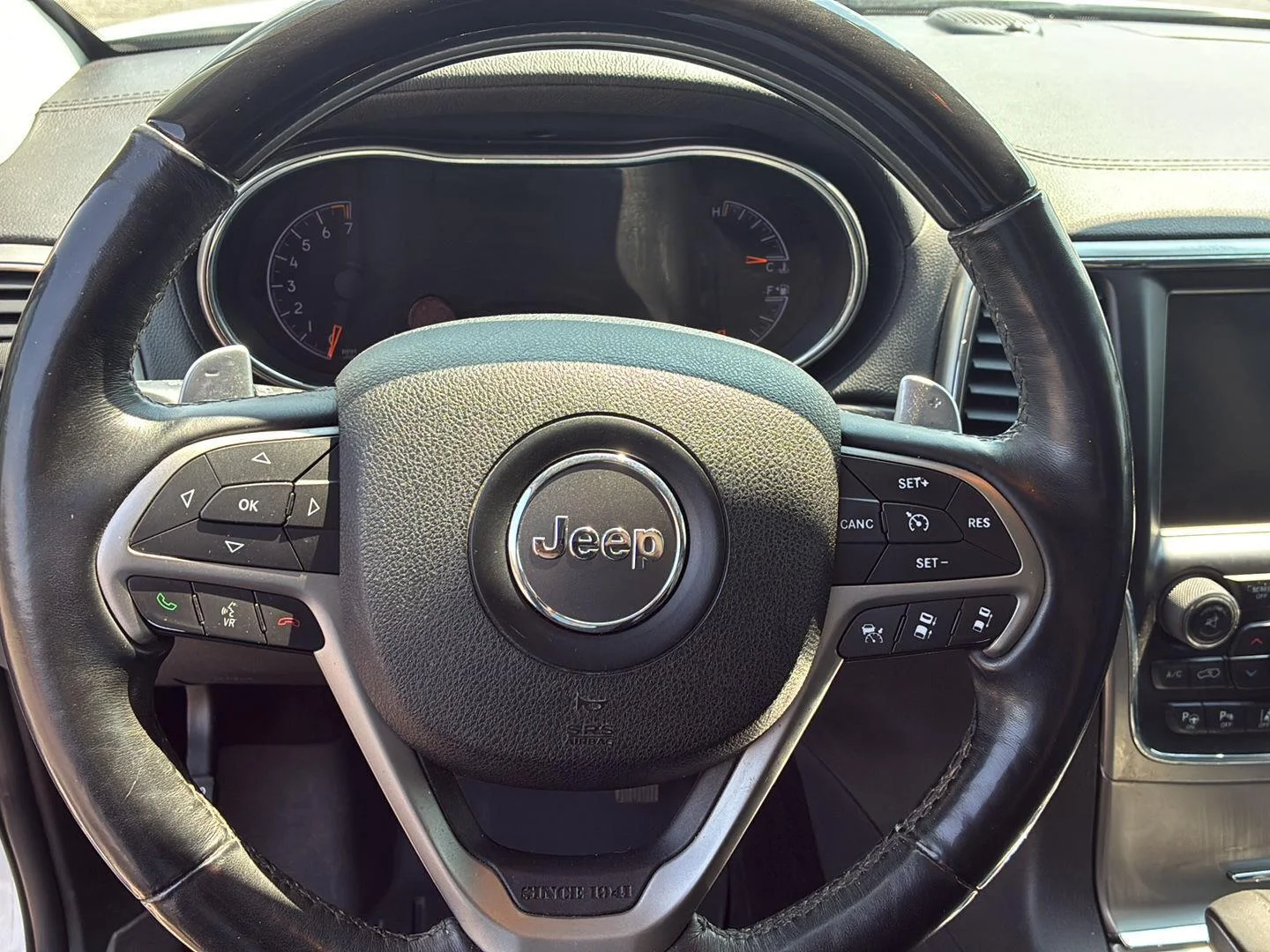 Used 2017 Bright White Clearcoat Jeep Summit image 21