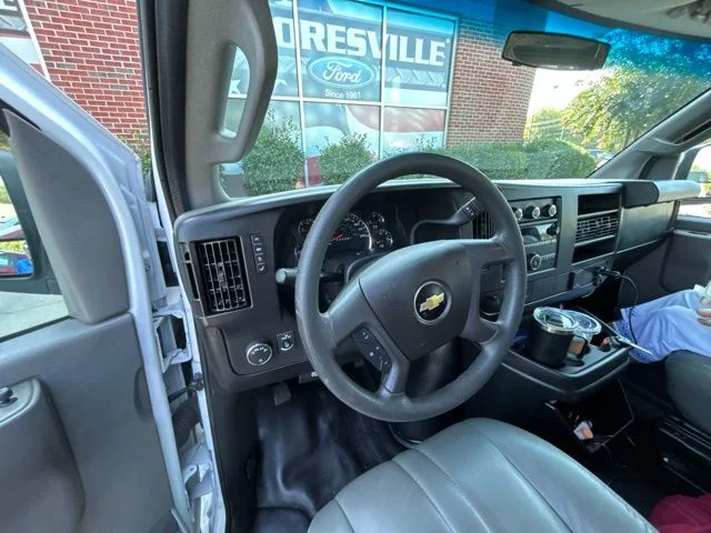Used 2017 White Chevrolet Work Van image 10