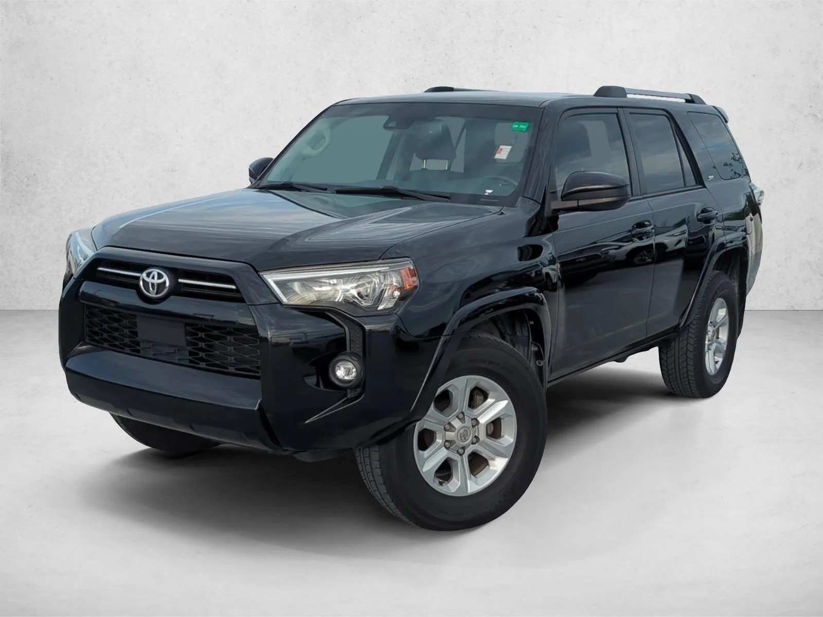 Used 2022 Midnight Black Metallic Toyota SR5 image 1