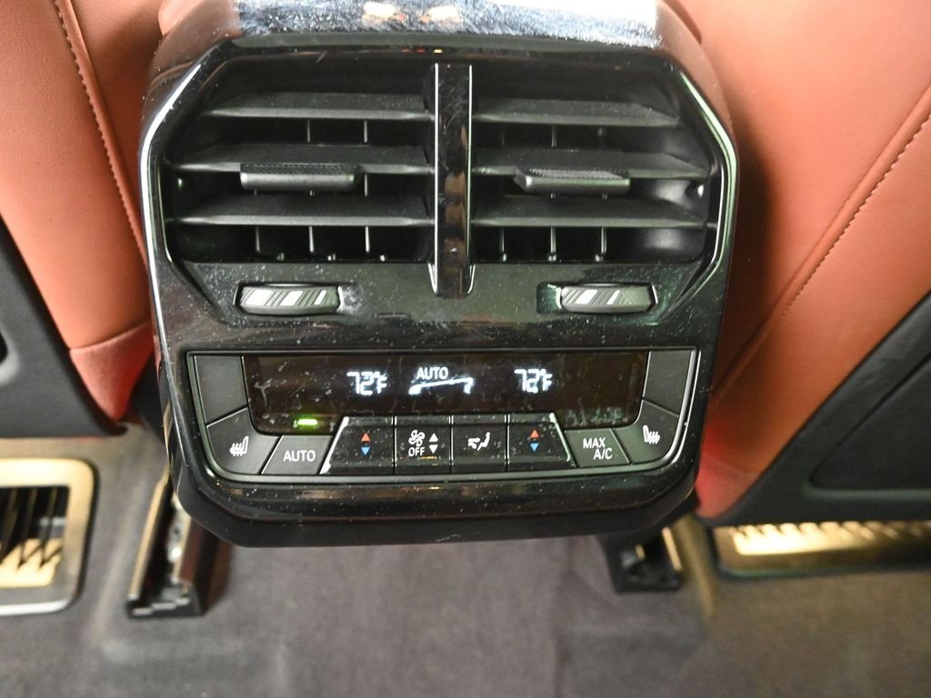 2023 BMW IX - Image 22