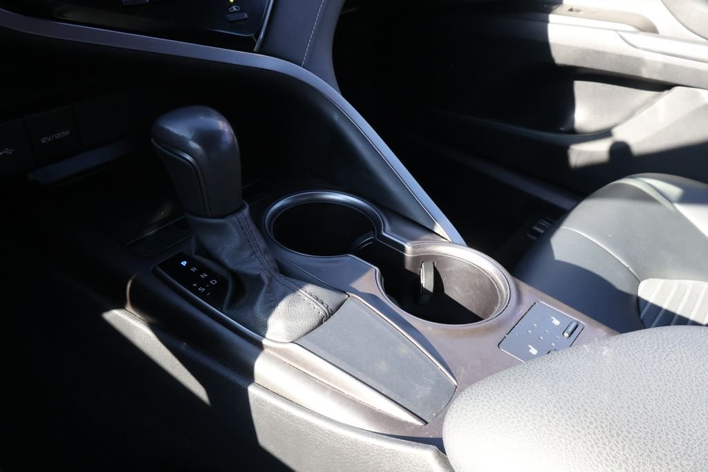 Used 2024 White Toyota SE image 23