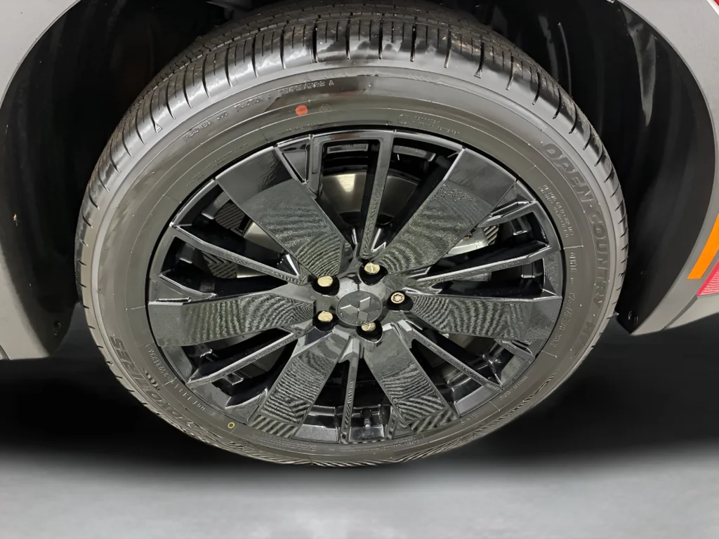New 2026 Red Diamond Mitsubishi LE 1.5T 2WD image 40