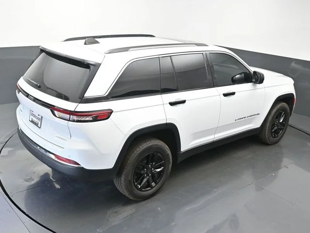 Used 2024 White Jeep Laredo X image 44